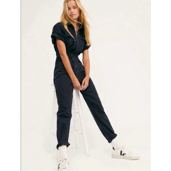 Free People We the Free Black Marci Denim Jumpsuit, size Large - Picture 13 of 13